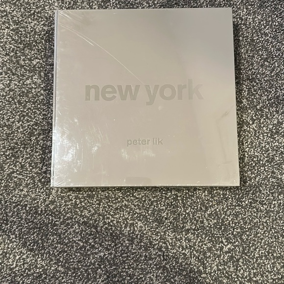 Peter Lik New York Book - Picture 2 of 4